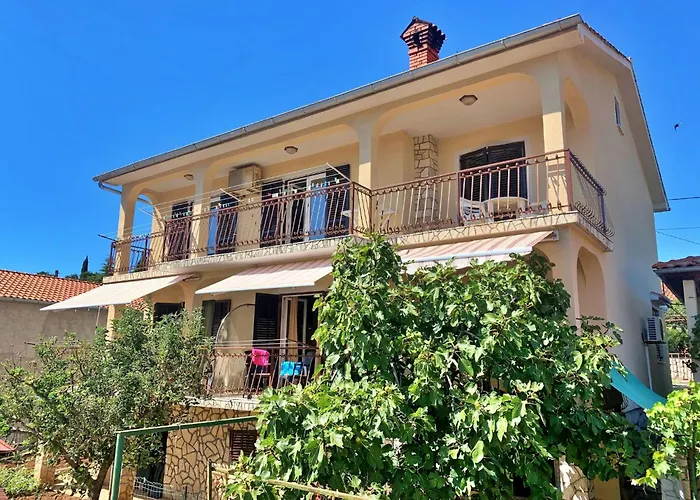 Santic By Interhome Apartamento *