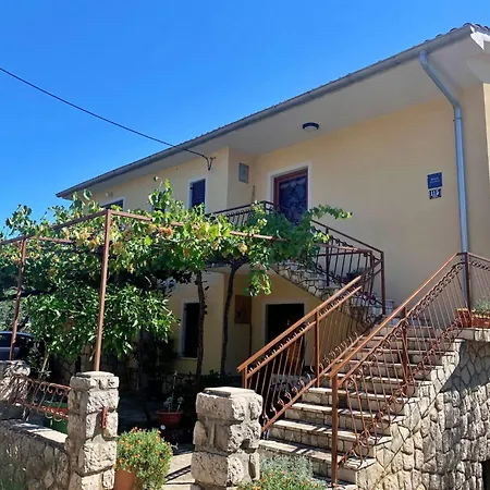 Santic By Interhome * Čižići