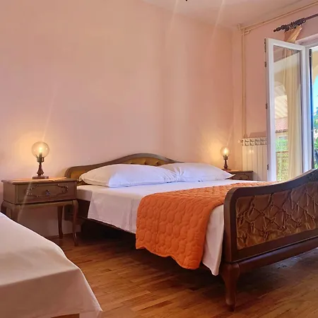 Santic By Interhome Lägenhet *