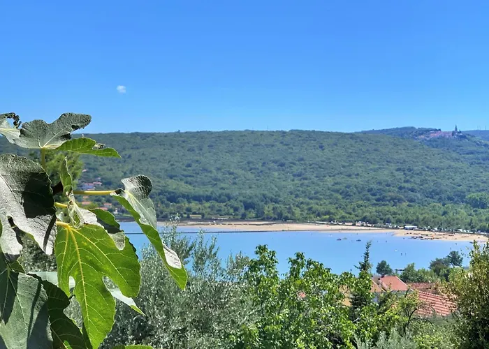 Santic By Interhome * Čižići